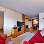Apartment Chesa Dmuretta -